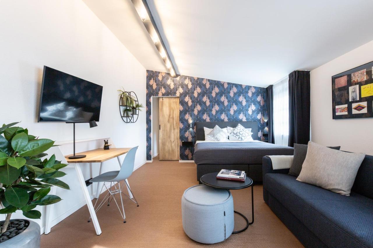 B-Hotel Dusseldorf Bagian luar foto